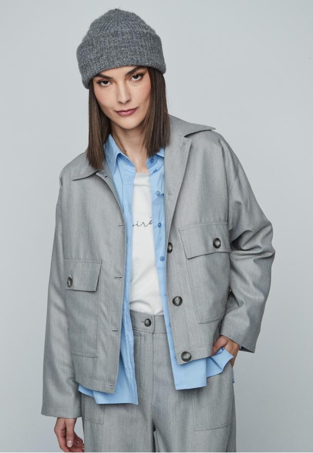 Chaqueta bolsillos GRIS