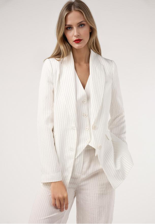 Blazer rayas.Traje BLANCO