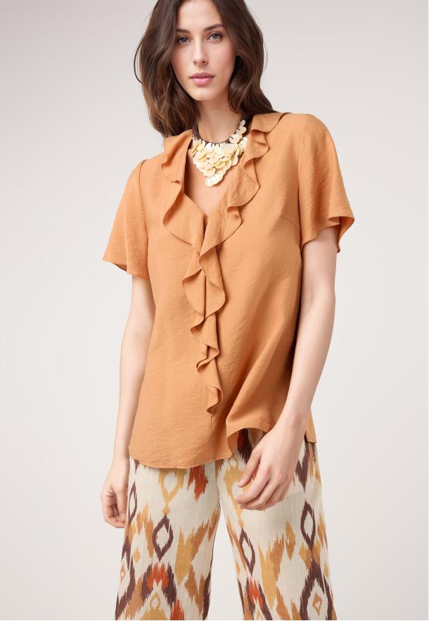 Blusa volante escote CARAMELO