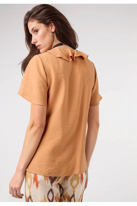 Blusa volante escote CARAMELO