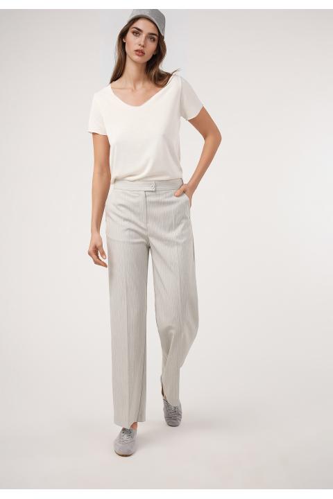 Pantalón rayas. Conjunto GRIS
