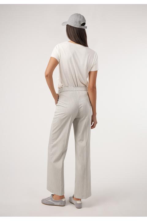 Pantalón rayas. Conjunto GRIS