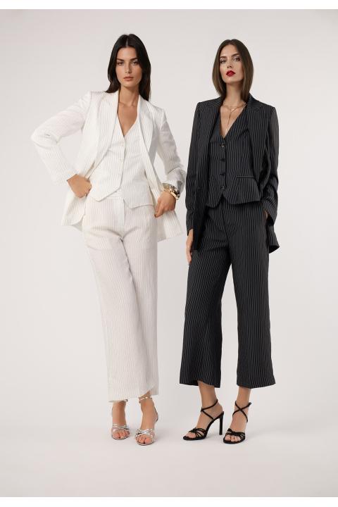 Chaleco rayas.Traje NEGRO